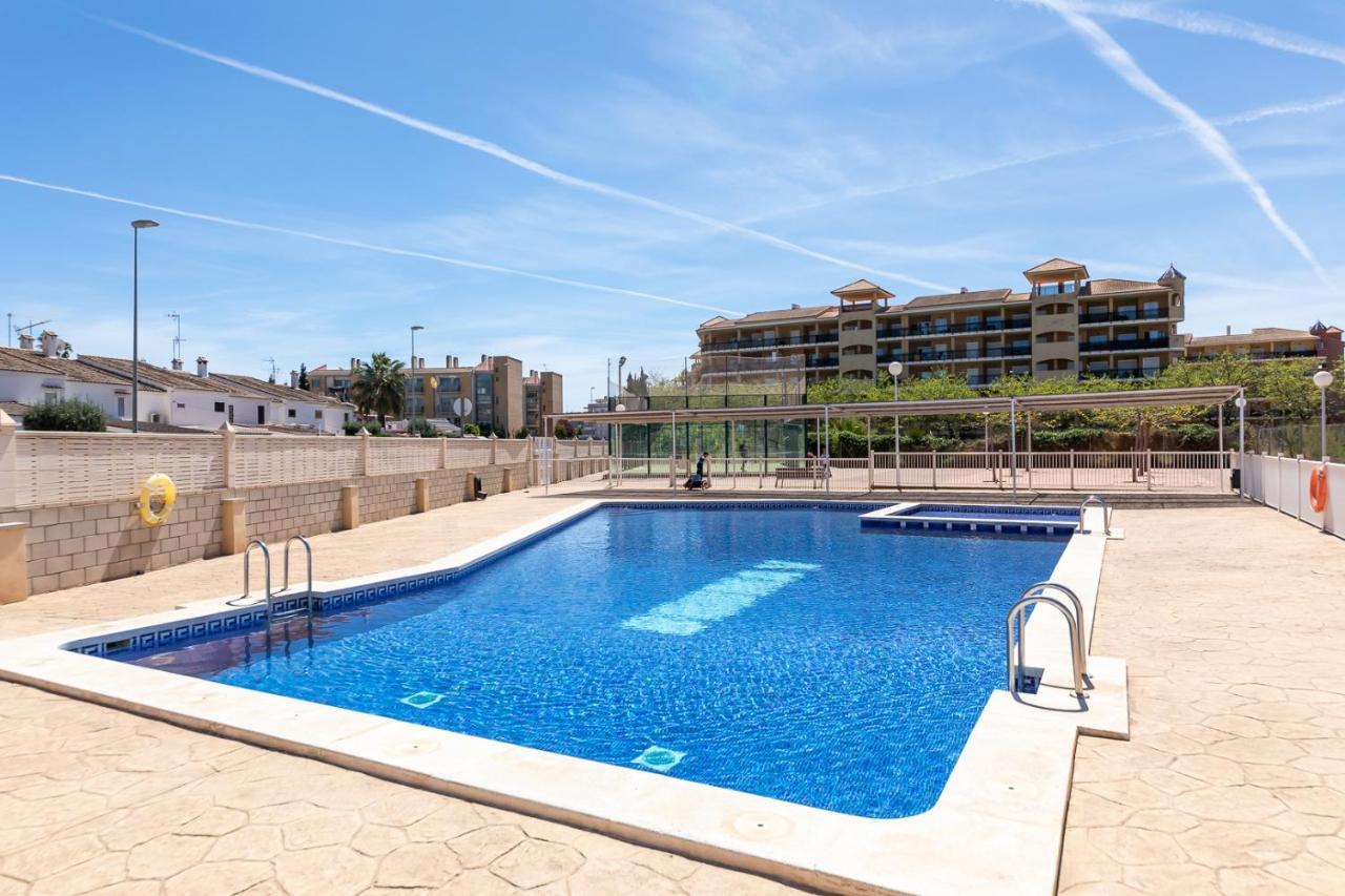 Апартаменты Apartamento Bruma V Канет-де-Беренгер Экстерьер фото